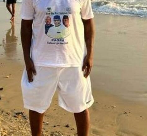 Hon. Dr. Kandeh Kolleh Yumkella  (KKY) in full Alliance outfit for his fitness routine as he ponders about the Progressive Alliance Launch tomorrow. SLPP/NGC say Wae We Put Salone Fos, Paopa Salone Go Betteh